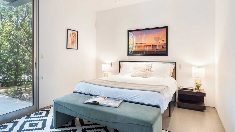 Bedroom 2, Hollywood Overlook by Avantstay Private Pool + Hot Tub Panoramic Views, Los Angeles