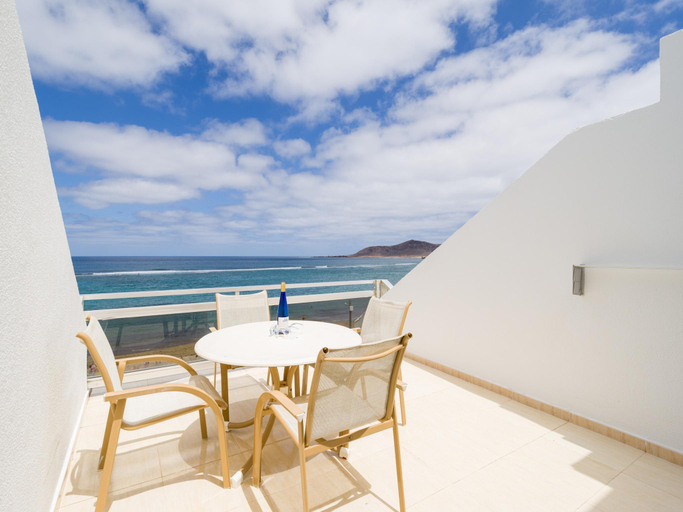 Others 5, House on Playa de Las Canteras with Sea Views, Las Palmas