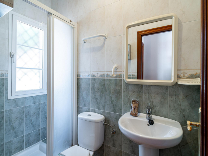 Bathroom 3, Villa in Tamango Hill near Playa Guilche, Málaga
