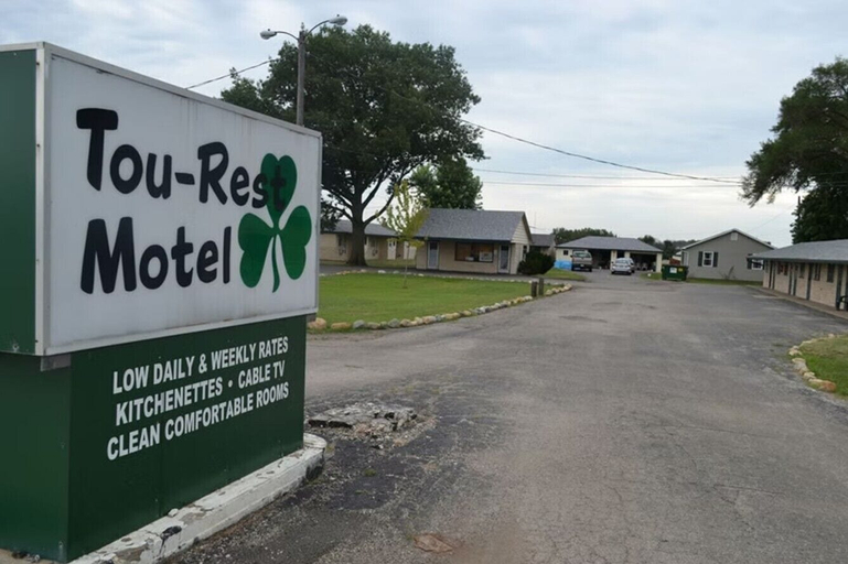 Front of property 4, Tourest Motel, La Salle