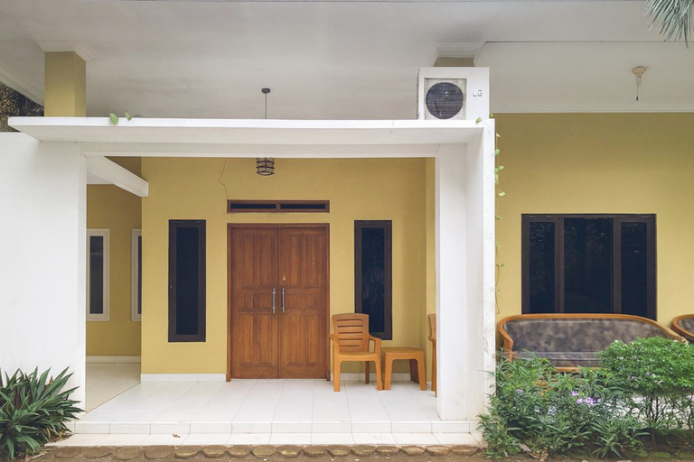 Hallway 5, RedDoorz @ Hotel Galuh Putra Pangandaran, Pangandaran