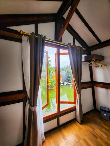 unknown 4