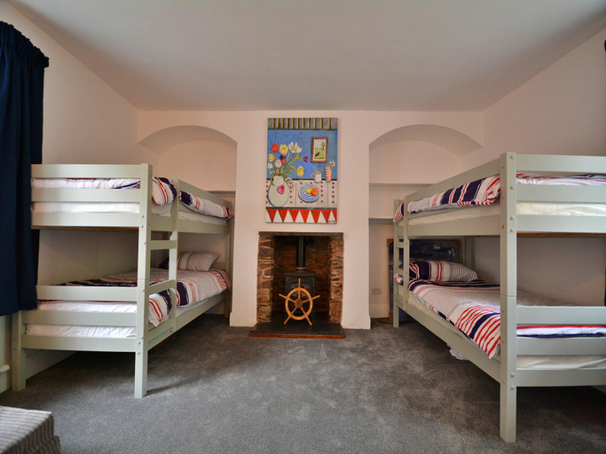 4, Cottage in Cawsand near Sandy Beach, Cornwall