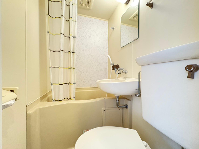 Bathroom 3, Tenjin Apartments, Fukuoka