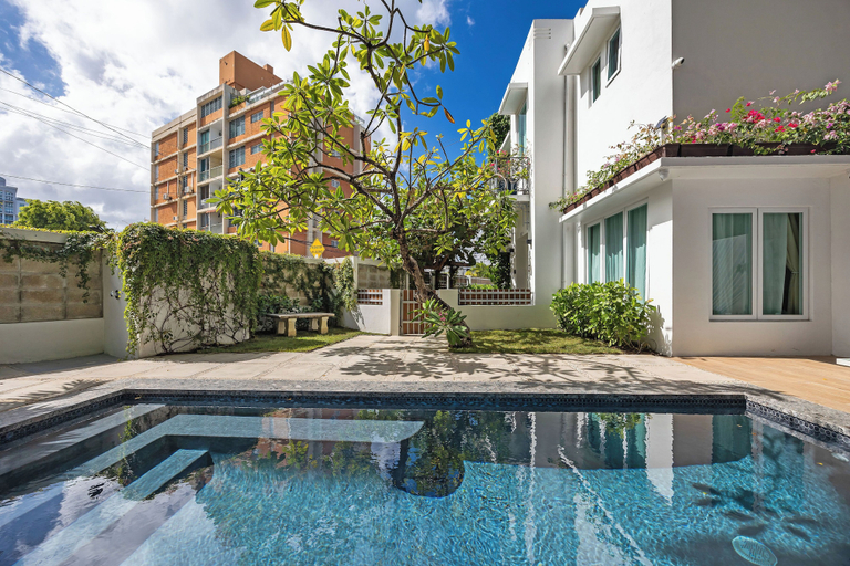 Front of property, Piccioni by Otium