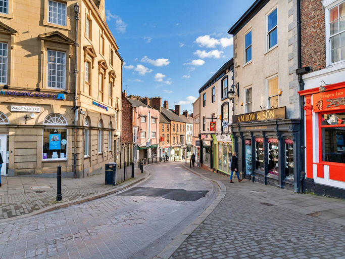 2, Apartment in Ripon Market Place Charm, North Yorkshire