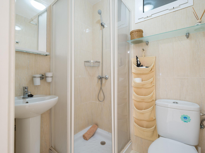 Bathroom 3, House on Playa de Las Canteras with Sea Views, Las Palmas