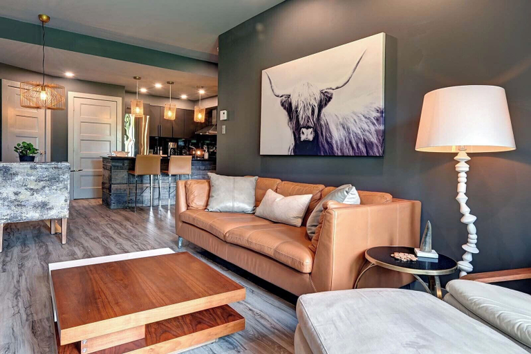 Others 4, 120 Algonquin Unit 7, Les Laurentides