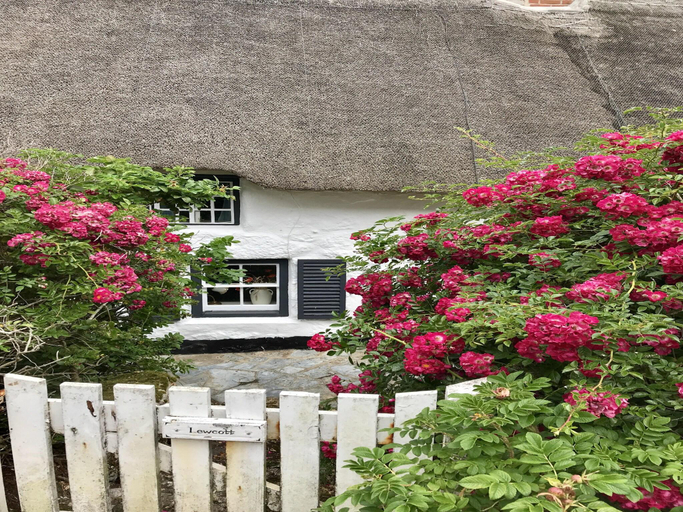 2, Cottage in Sennen Cove with Stunning Sea Views, Cornwall