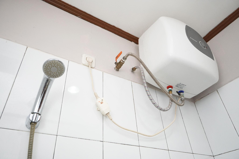 bathroom 7