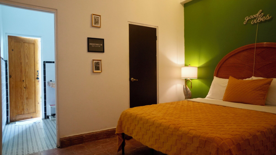Room 3, 1818 Apartments in Calle Loíza