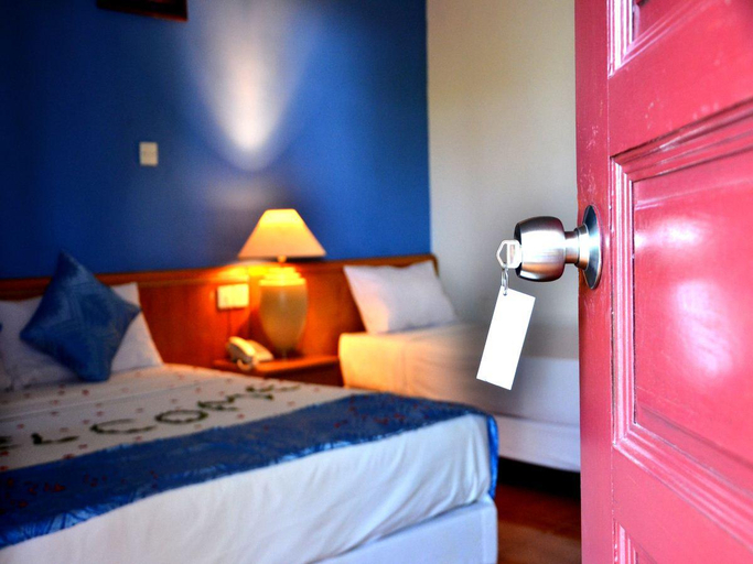 Bedroom 2, Hotel Bridge View, Manmunai North