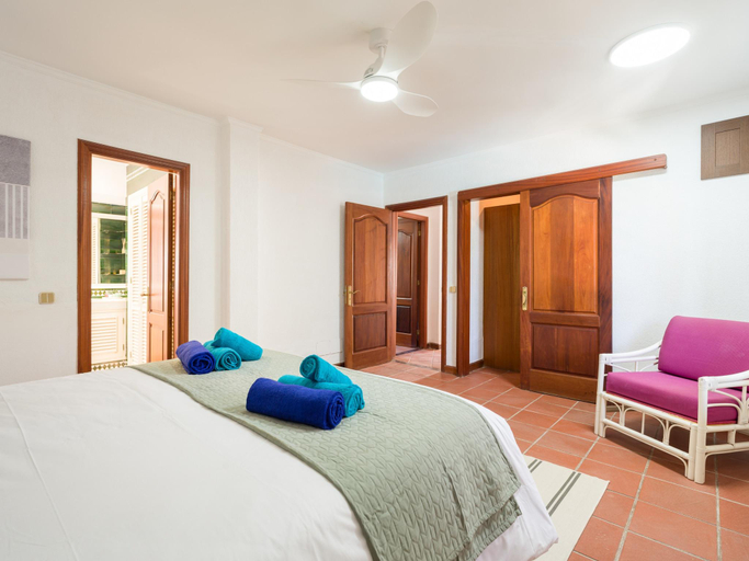 3, Chalet in Maspalomas with Heated Pool, Las Palmas