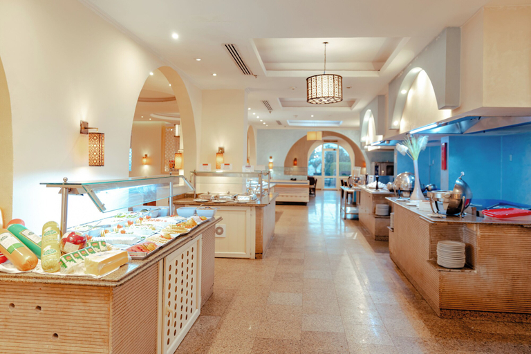 Food & Drinks 5, Royal Star Beach Resort, Al-Ghurdaqah