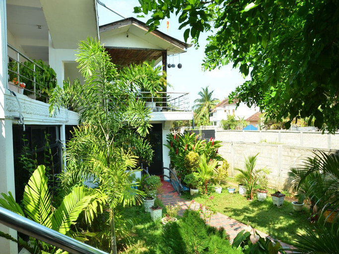 Others 5, Hotel Bridge View, Manmunai North