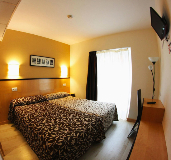Bedroom 3, Alda Entrearcos, Burgos
