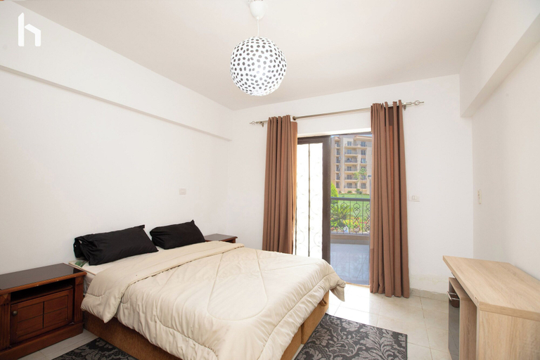 Room 4, Family stay Apartment in Rehab city, New Cairo City