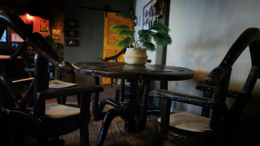 Food & Drinks 4, Sukhumvit Apartments, Khlong Toey