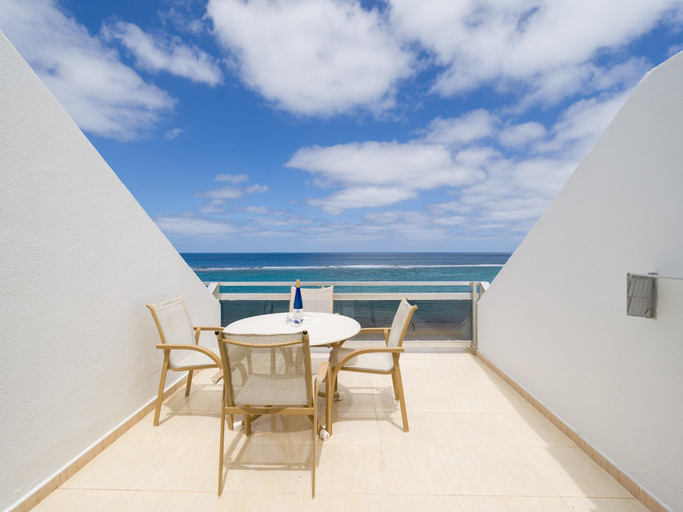 Others 4, House on Playa de Las Canteras with Sea Views, Las Palmas