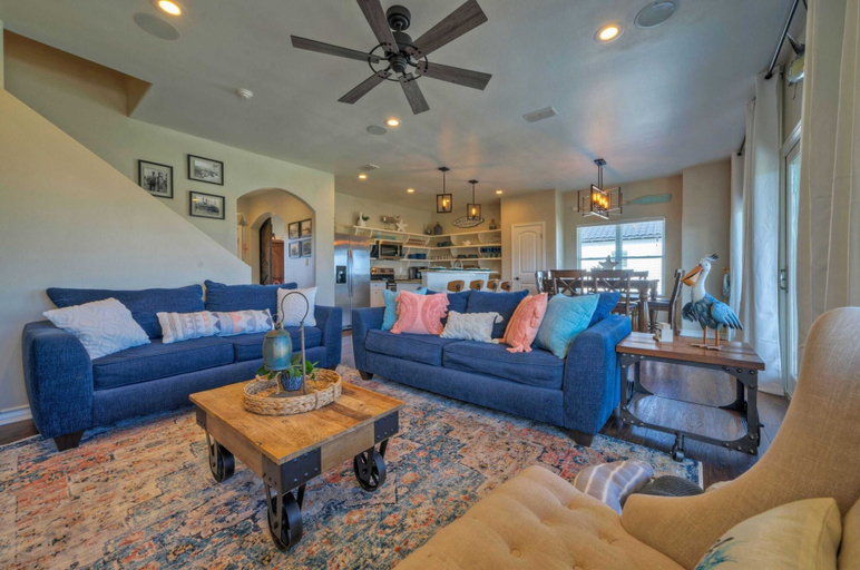 Interior 3, 2 Homes, Sleeps 22 Steps to the Beach, Private Pool, Fire Pit, Balcony Views, Nueces