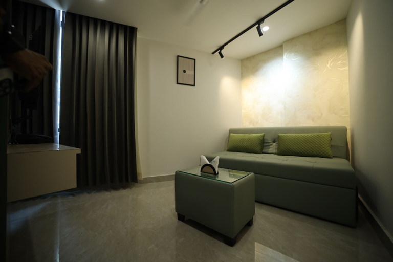 Living area, Hotel Bilton Wilson Garden, Bangalore