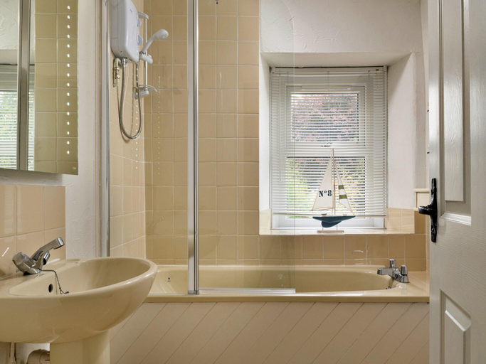 Bathroom 3, Cottage in Greystoke near Lake District, Cumbria