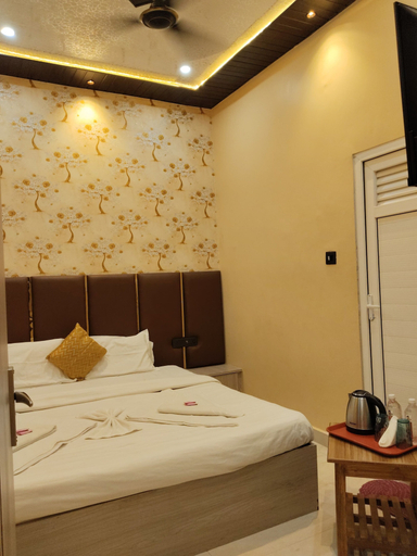 Room 3, Shree Shiven Homestay, Varanasi