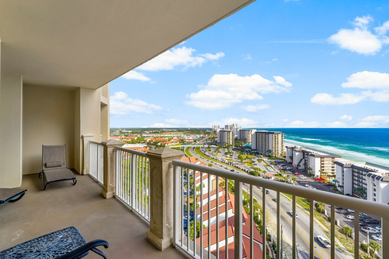 Primary image, Grand Panama 1005 - Tower Two, Bay