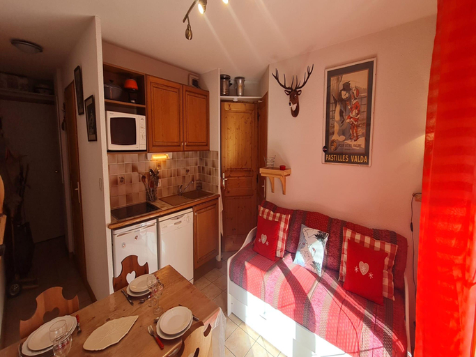 4, Apartment in France at Ski Slopes Foot, Isère