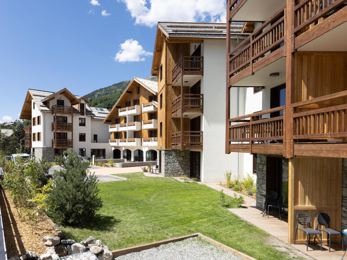5, Apartment in Chantemerle with Family Ski Fun, Hautes-Alpes