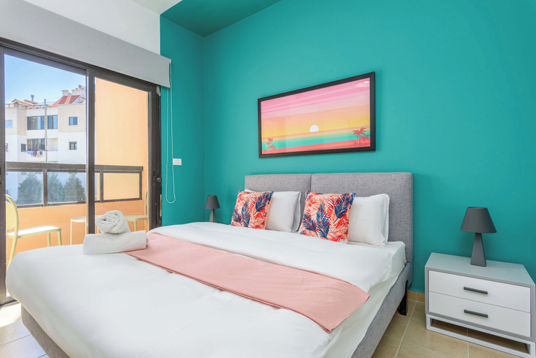 Room 4, Polka 2BR Apartment in Batroun, Batroun
