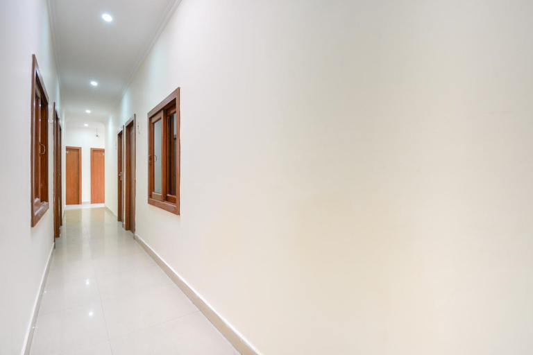 Public Area, Hotel O Sabtera Homes, Sahibzada Ajit Singh Nagar