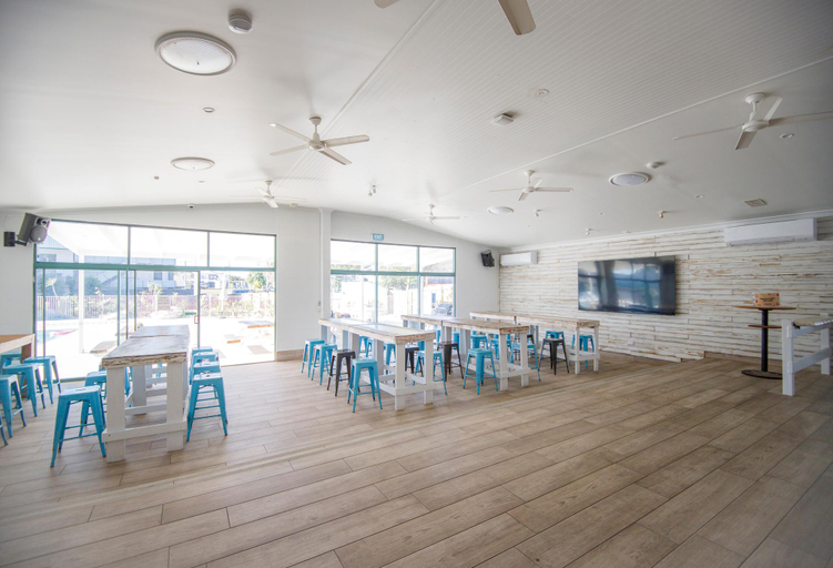 Food & Drinks 5, Freedom Backpackers Hostel Rainbow Beach, Cooloola (excl. Gympie)