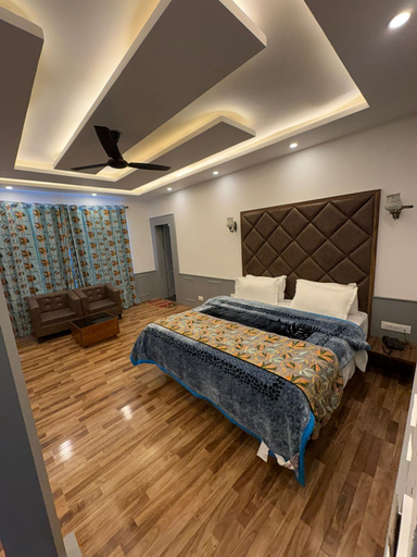 Room 5, Hotel Town Star, Srinagar