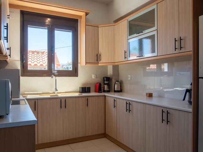 4, Villa in Sfakaki with Pool near Beach, Crete