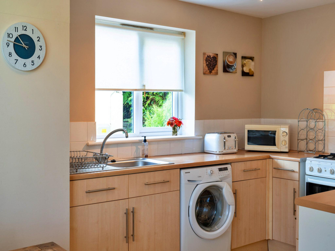 4, Lodge in High Bickington near River Taw, Devon