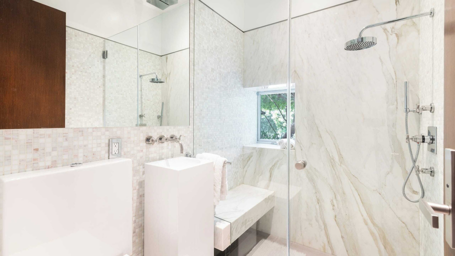 Bathroom 3, Hollywood Overlook by Avantstay Private Pool + Hot Tub Panoramic Views, Los Angeles