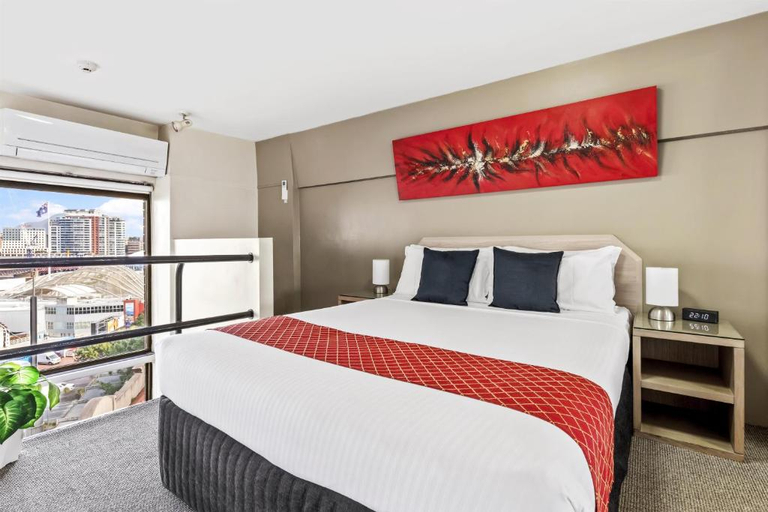 Bedroom 3, Metro Apartments on Darling Harbour, Sydney
