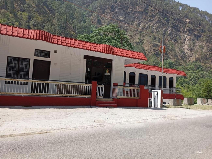 Front of property 4, Toorani Resort, Uttarkashi
