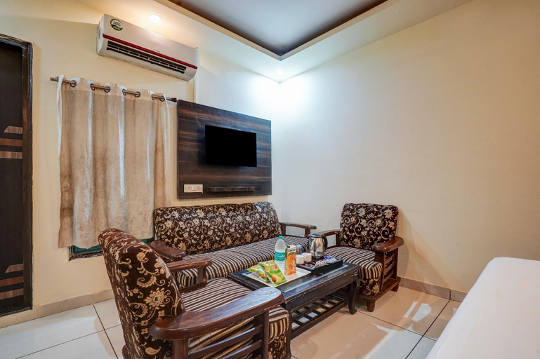 Bedroom 5, Hotel Grand Lawson IGI Airport, Delhi