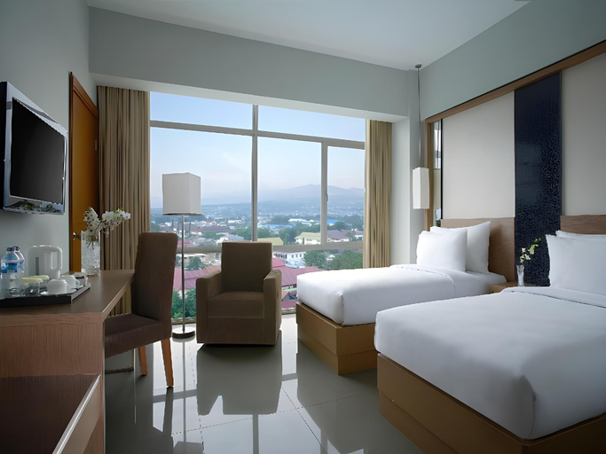 Bedroom, Hotel Santika Palu, Palu