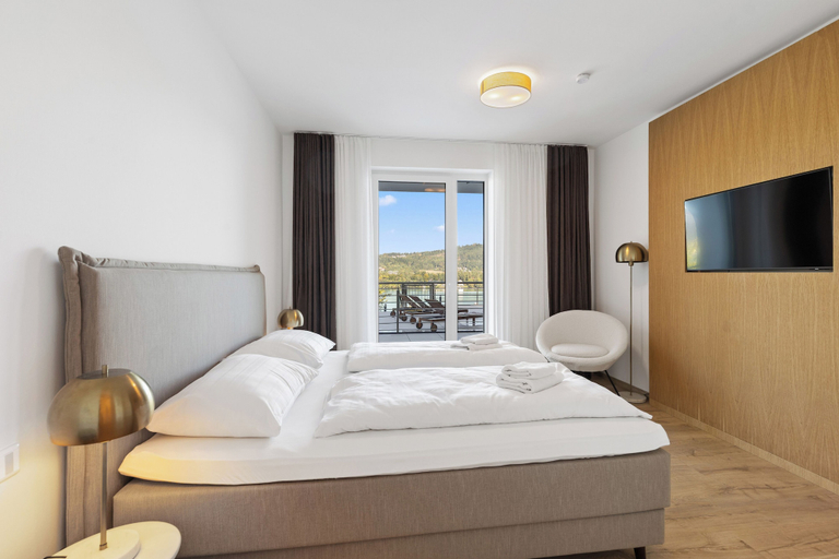 Room 4, Maria Blick Lake View Apartments, Klagenfurt Land