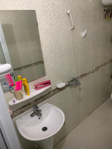 Bathroom 3, Golden Bell Backpacker Hostel, Ninh Bình