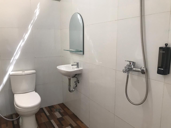 Bathroom 5, Doi Hotel & Resto, Ciamis