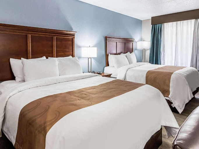Bedroom 3, Farragut Inn & Suites, Knox