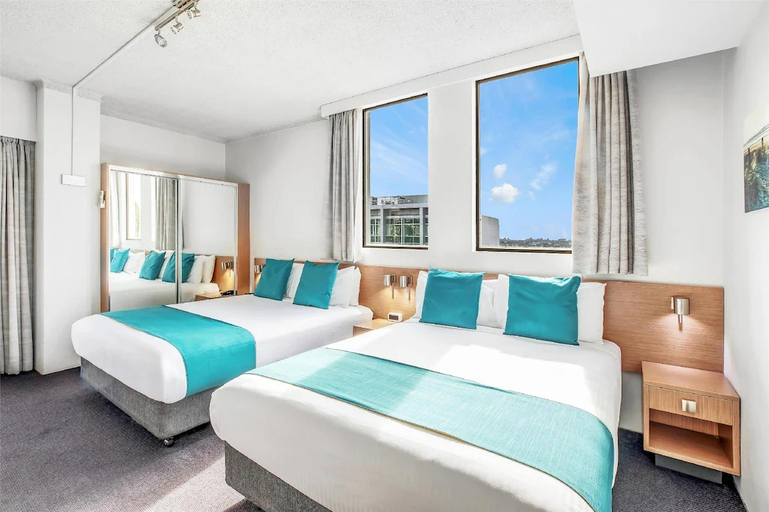 Bedroom 3, Metro Hotel Miranda, Sutherland Shire - East