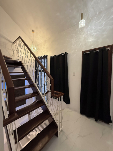 Room 4, Kandi Suites 2BR with private Jacuzzi, Mabalacat