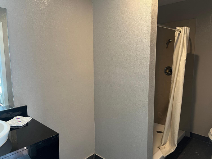 4, Motel 6 Dallas, Tx – St. Augustine / Hwy 175, Dallas