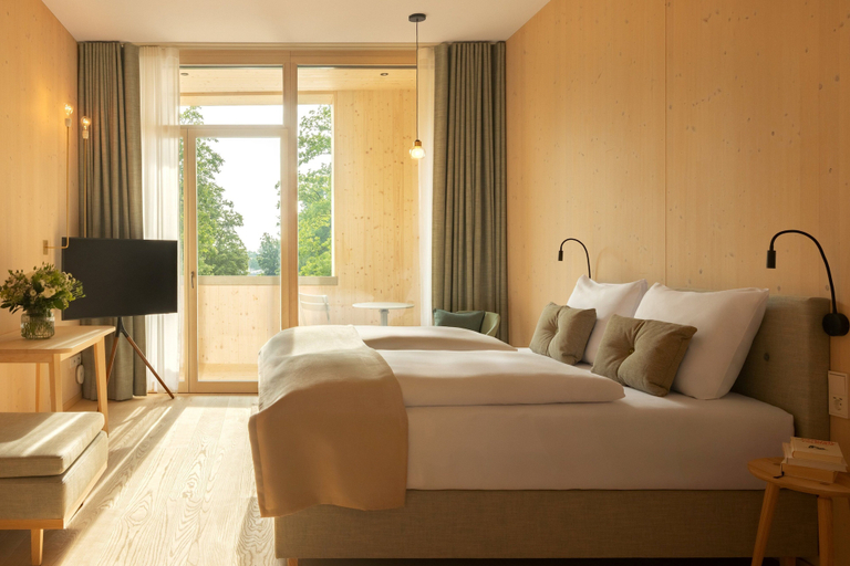 Bedroom 5, Hotel Krone, Donau-Ries