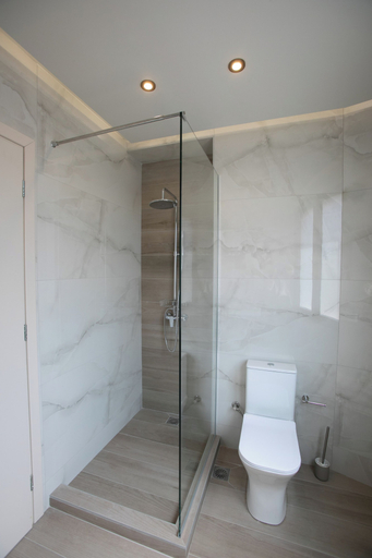 Bathroom 3, Bedspot Heraklion, Crete